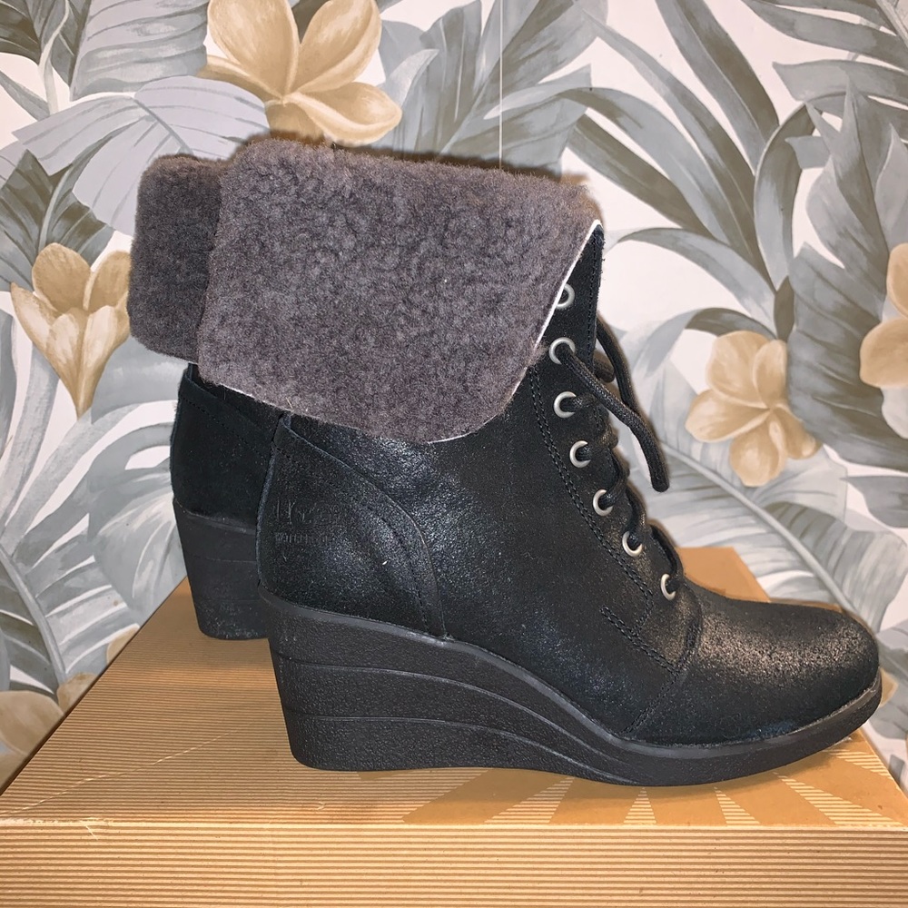 UGG “Zea” Wedge Boots Size 5